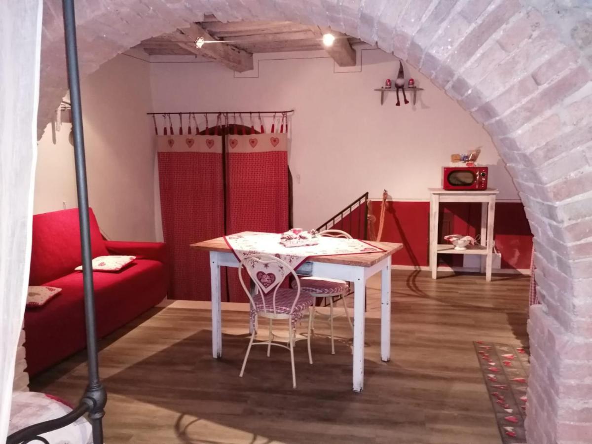 באניו ויניוני Agriturismo La Poderina מראה חיצוני תמונה