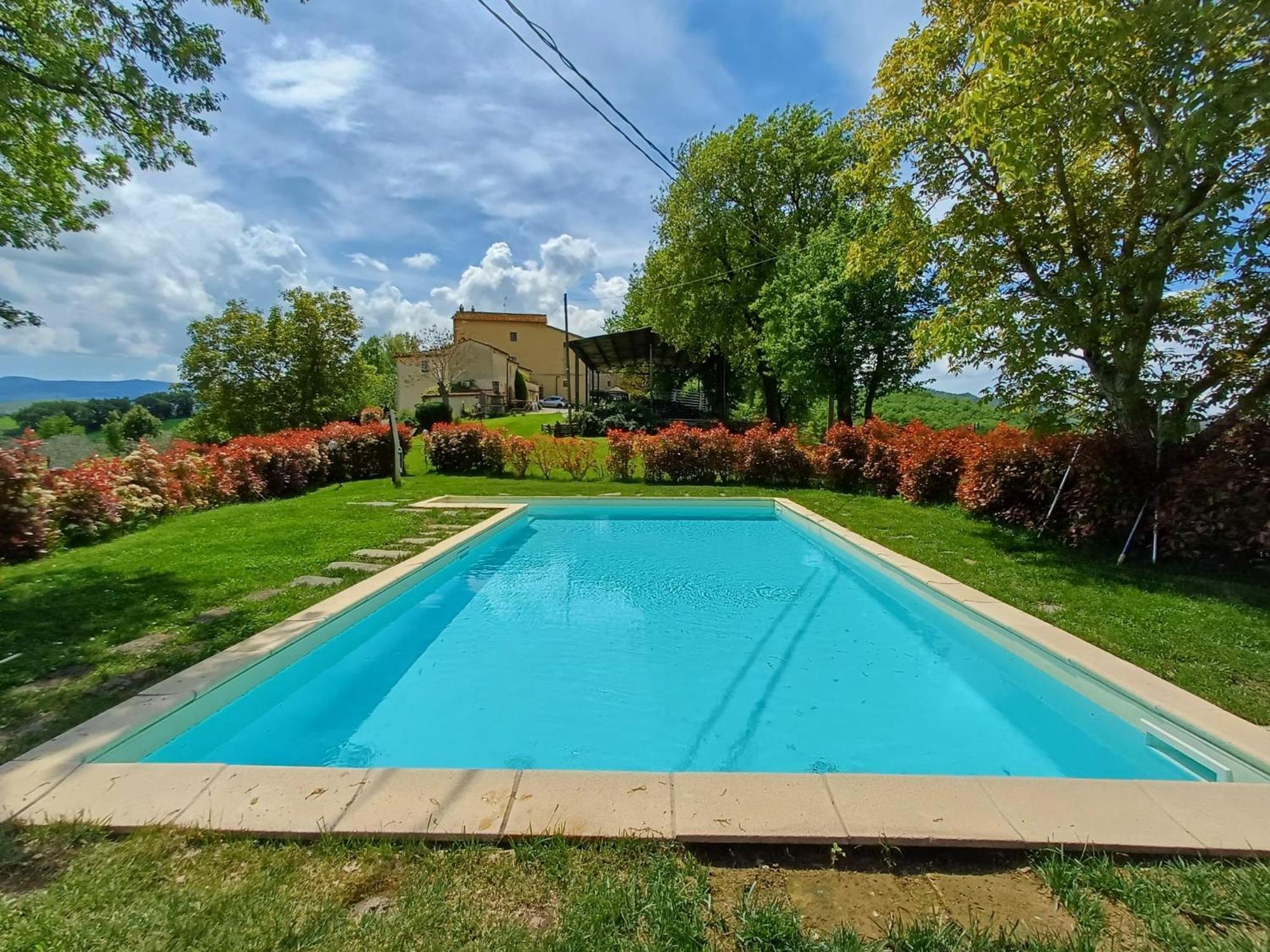 באניו ויניוני Agriturismo La Poderina מראה חיצוני תמונה
