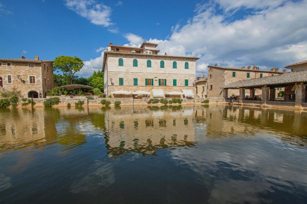 באניו ויניוני Agriturismo La Poderina מראה חיצוני תמונה