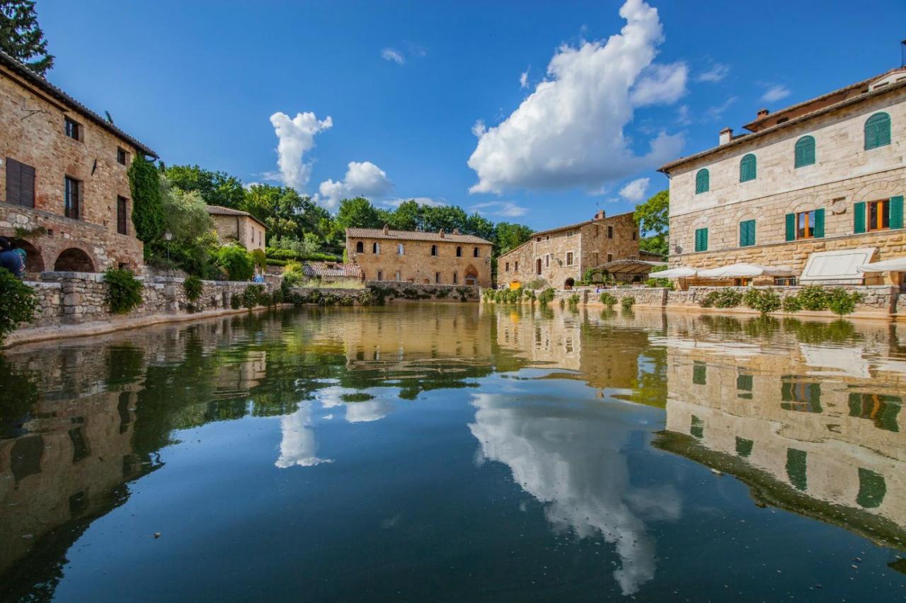 באניו ויניוני Agriturismo La Poderina מראה חיצוני תמונה